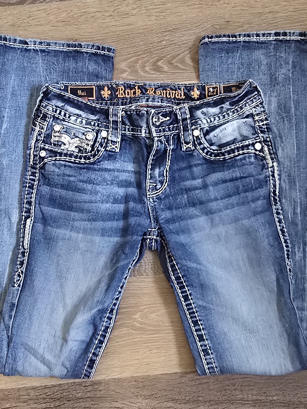 Rock Revival Yui Embellished Bootcut Jeans Size 27 Medium Wash Rhinestone Sequin